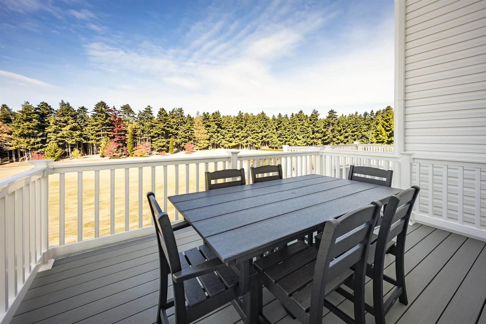 available home in Grandview Mews