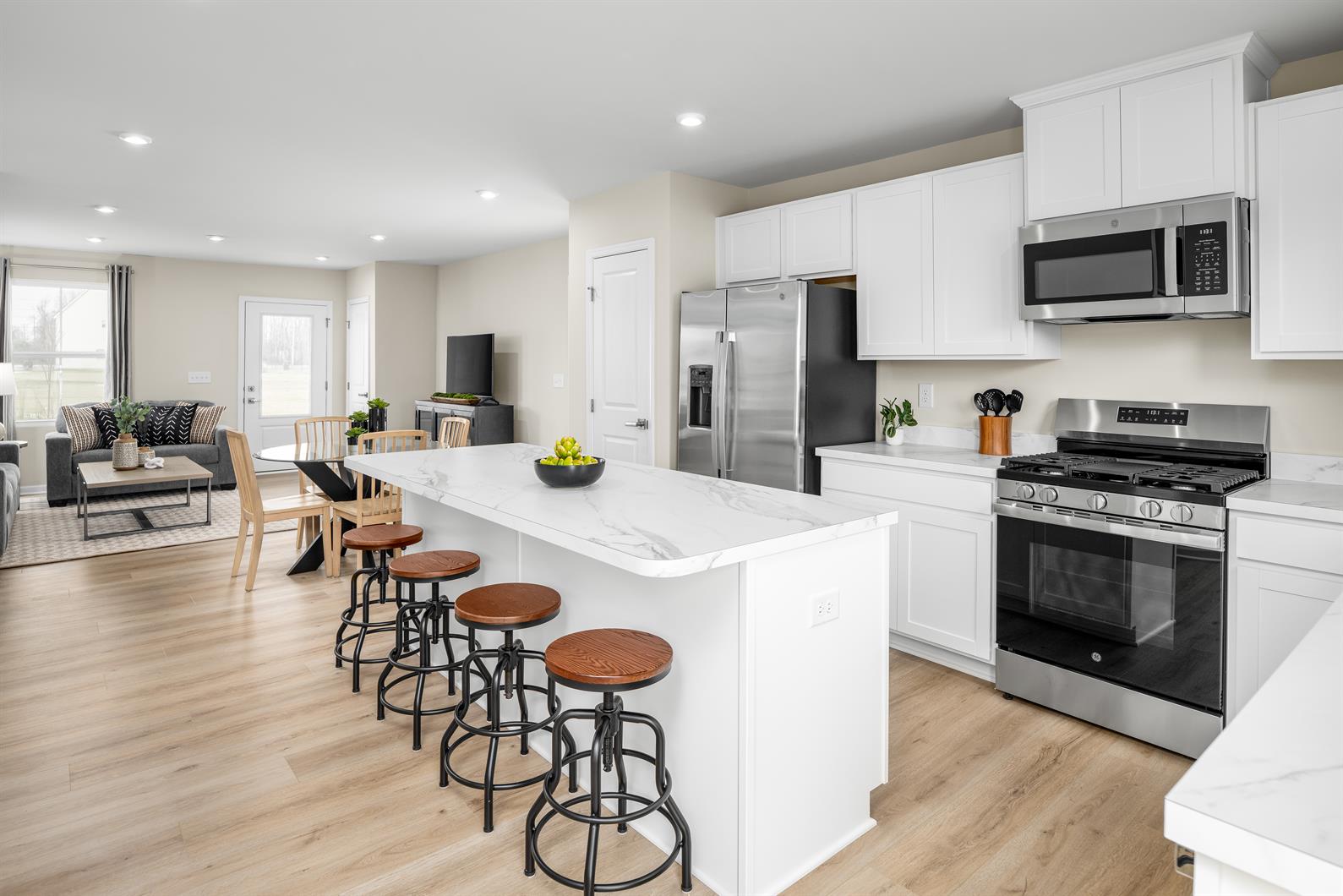 available home in Colonial Village