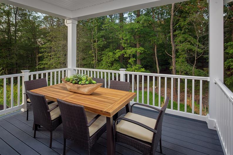 LOOKING FOR OUTDOOR LIVING AND PRIVACY? 