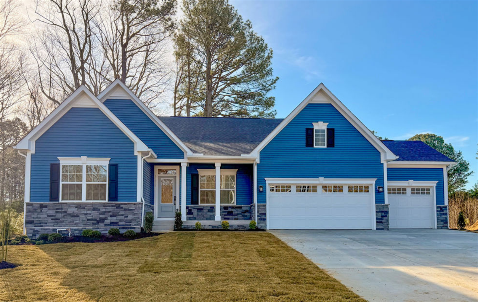 available home in Windmill Creek