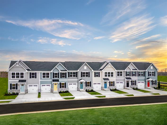 Alexander's Crossing Townhomes MainLevel Owner's Suites Available