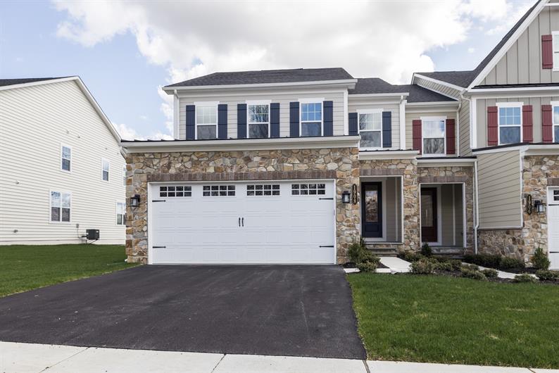 Greystone Twin and Townhomes Townhomes and MainLevel Owner's Suite