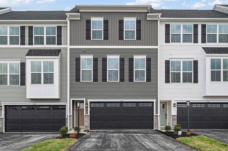 Available home in Scenic Ridge