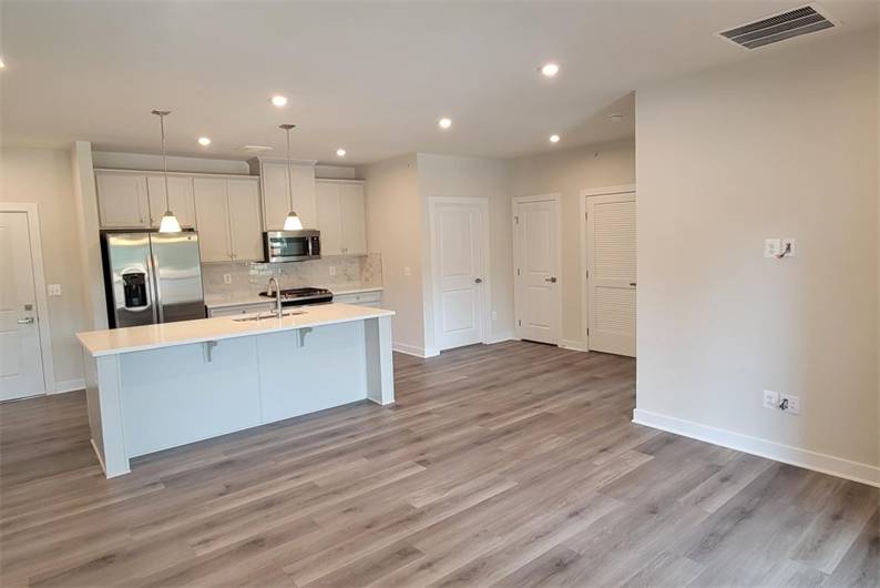 Loudoun View Condo Flats Condos MainLevel Owner's Suites Available