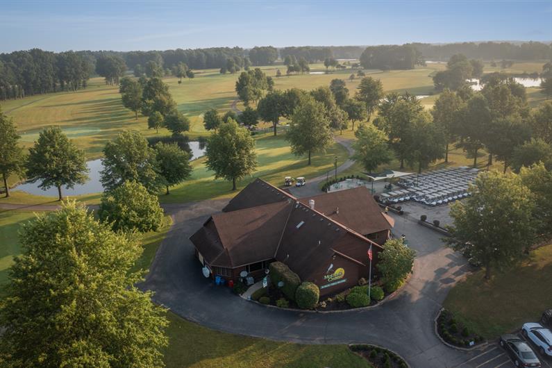 FORE! MALLARD CREEK GOLF CLUB—YOUR NEIGHBOR FOR GOLF AND SOCIALIZING AT POPULAR BOOTLEGGERS GRILLE 