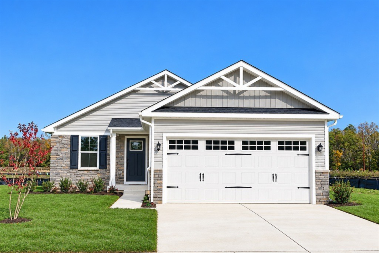 available home in Azalea Woods
