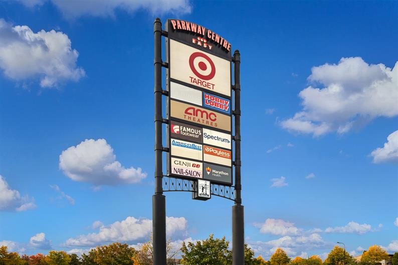 QUICK COMMUTES AND GROCERY RUNS WITH I-270 AND KROGER MINUTES AWAY 