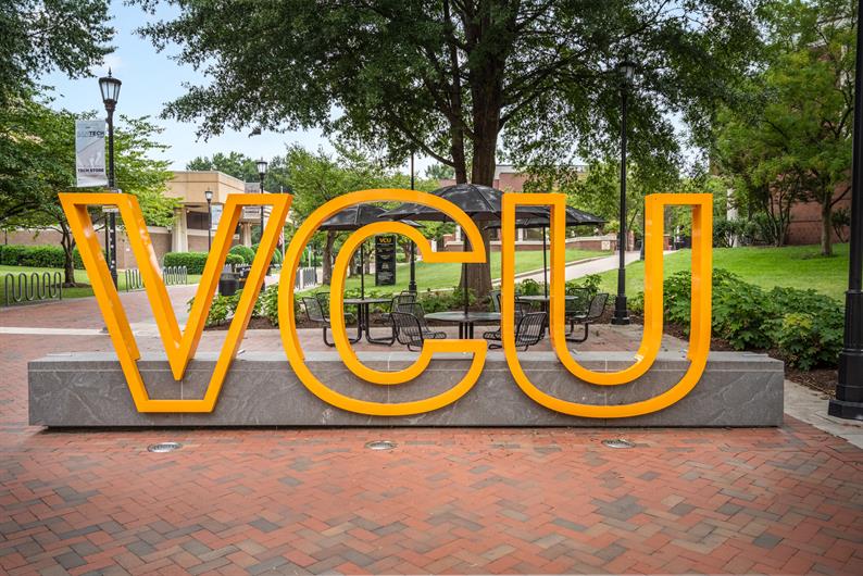 Minutes to Virginia Commonwealth University, Go Rams!  
