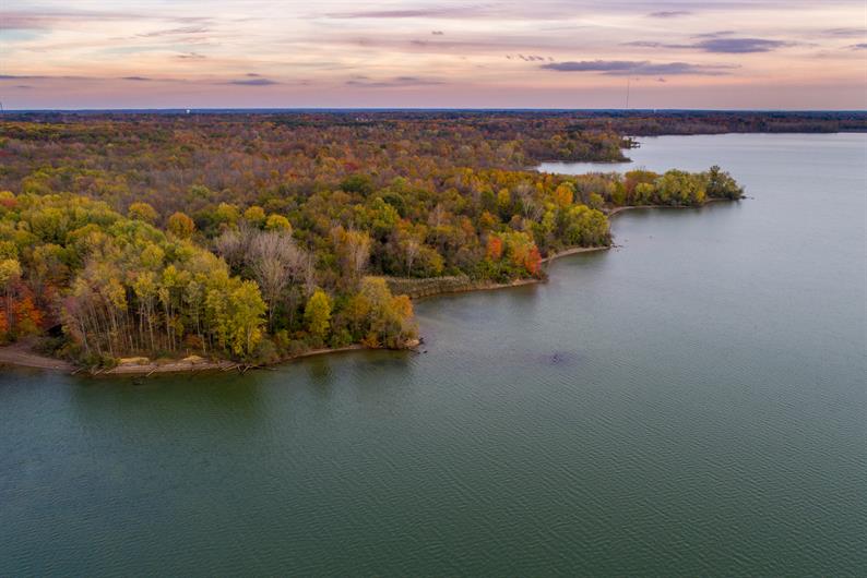Gorgeous Vistas and activities to keep that active lifestyle at nearby Alum Creek 