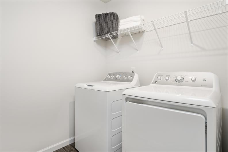 WASHER & DRYER INCLUDED 