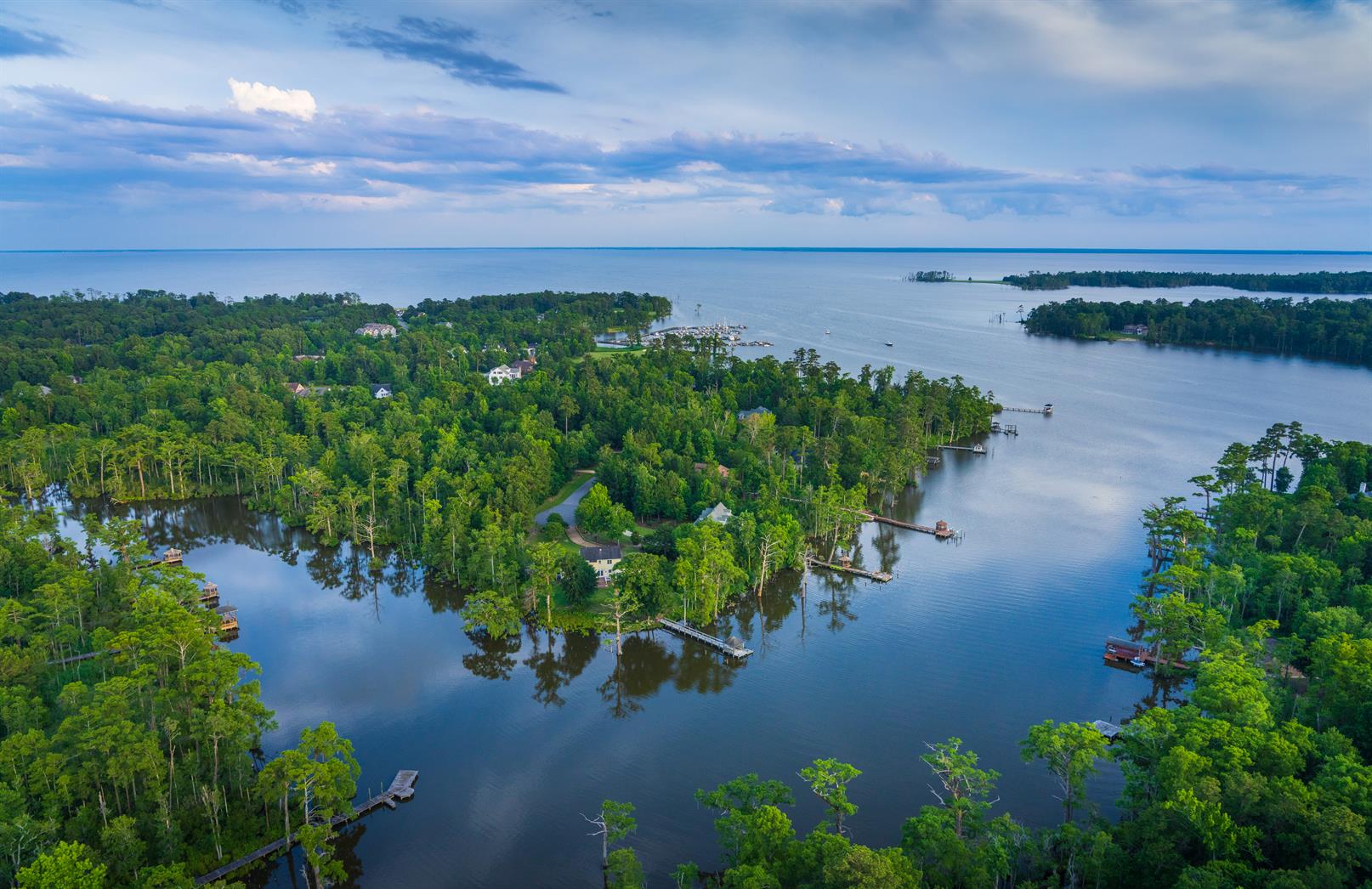 available home in Colonial Village