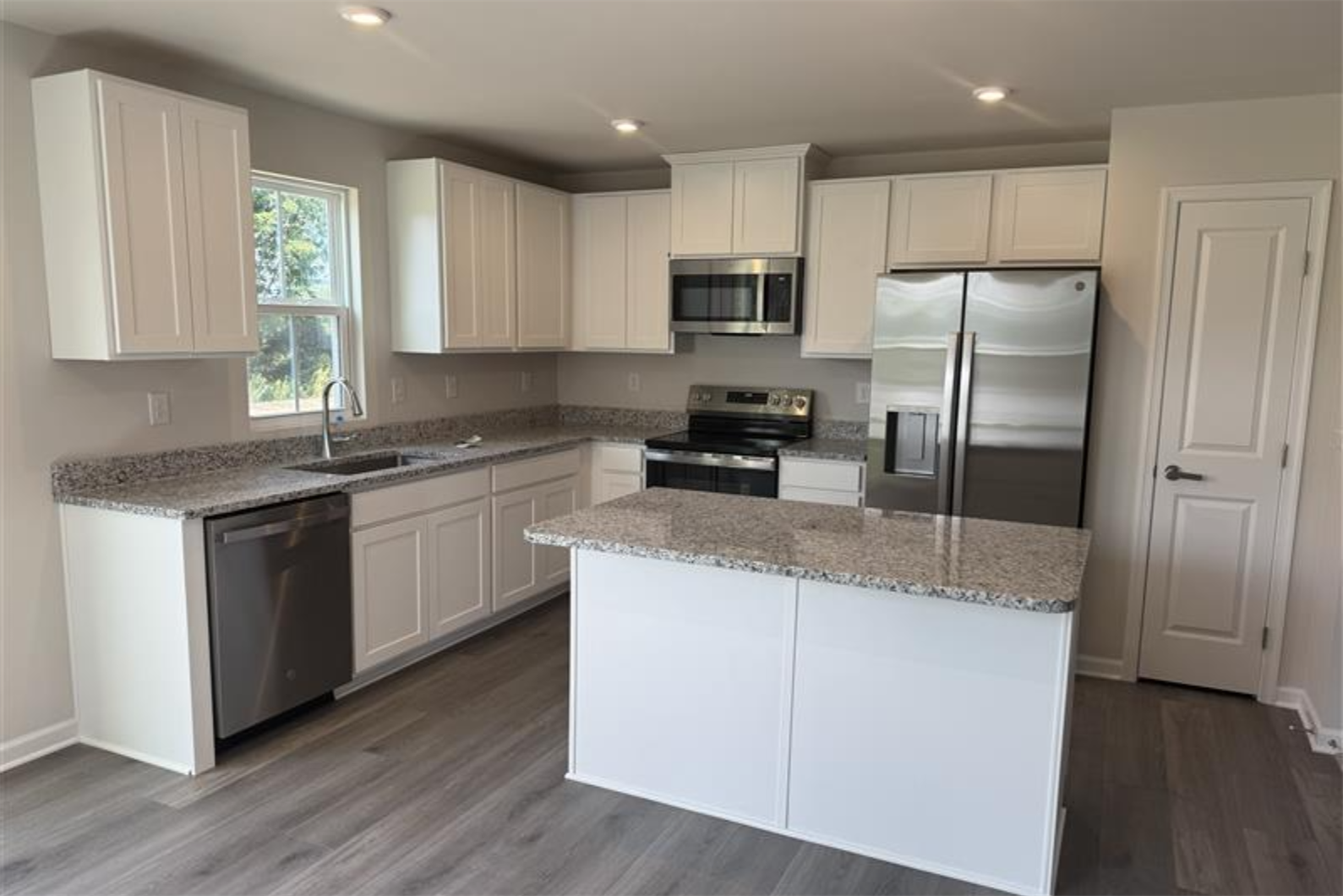 available home in Townhomes At Briercliff