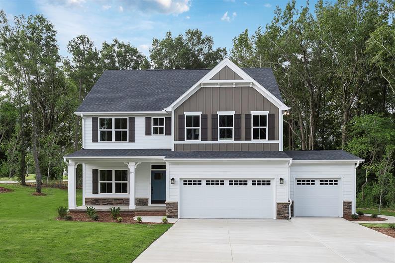 SPACIOUS HOMESITES AND AVAILABLE 3-CAR GARAGES 