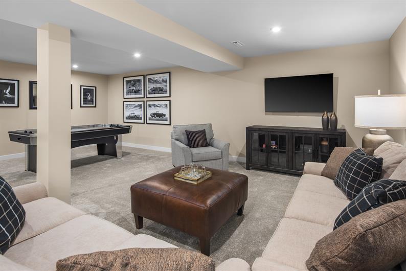 FINISHED BASEMENT REC ROOM INCLUDED 