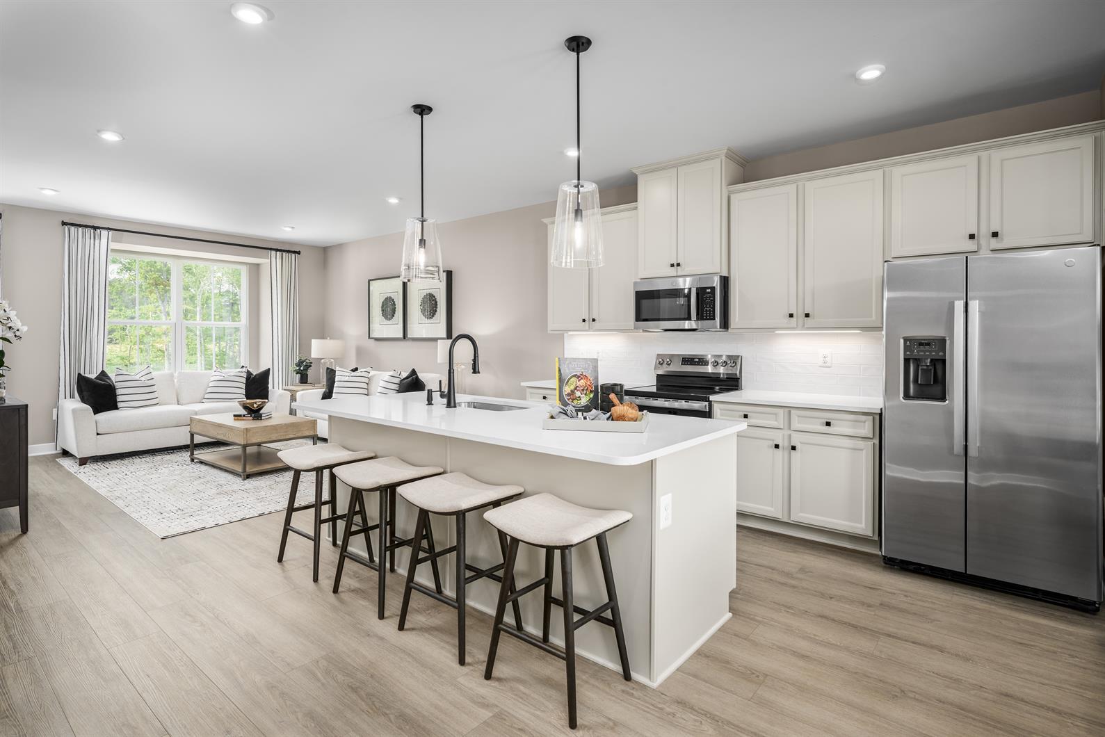 available home in Centreport Village