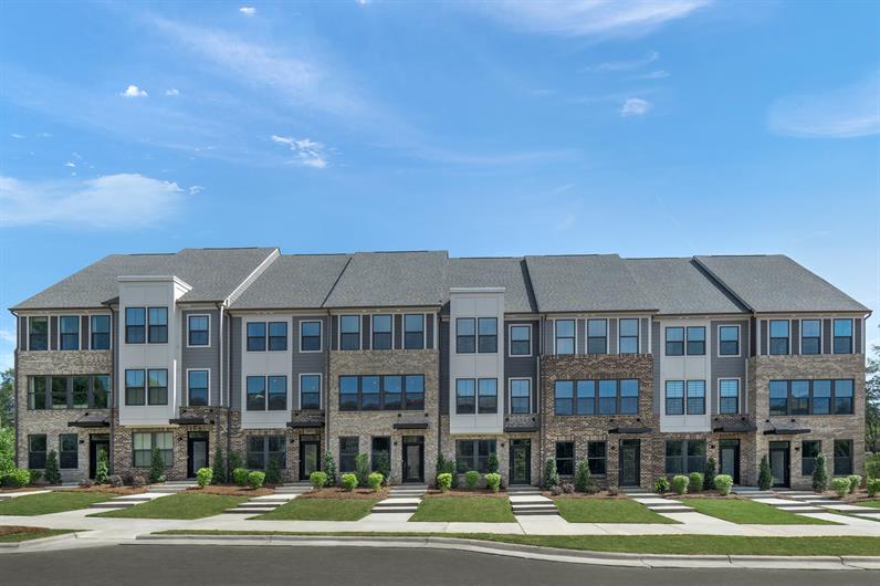 SPACIOUS 3 OR 4 STORY TOWNHOMES 