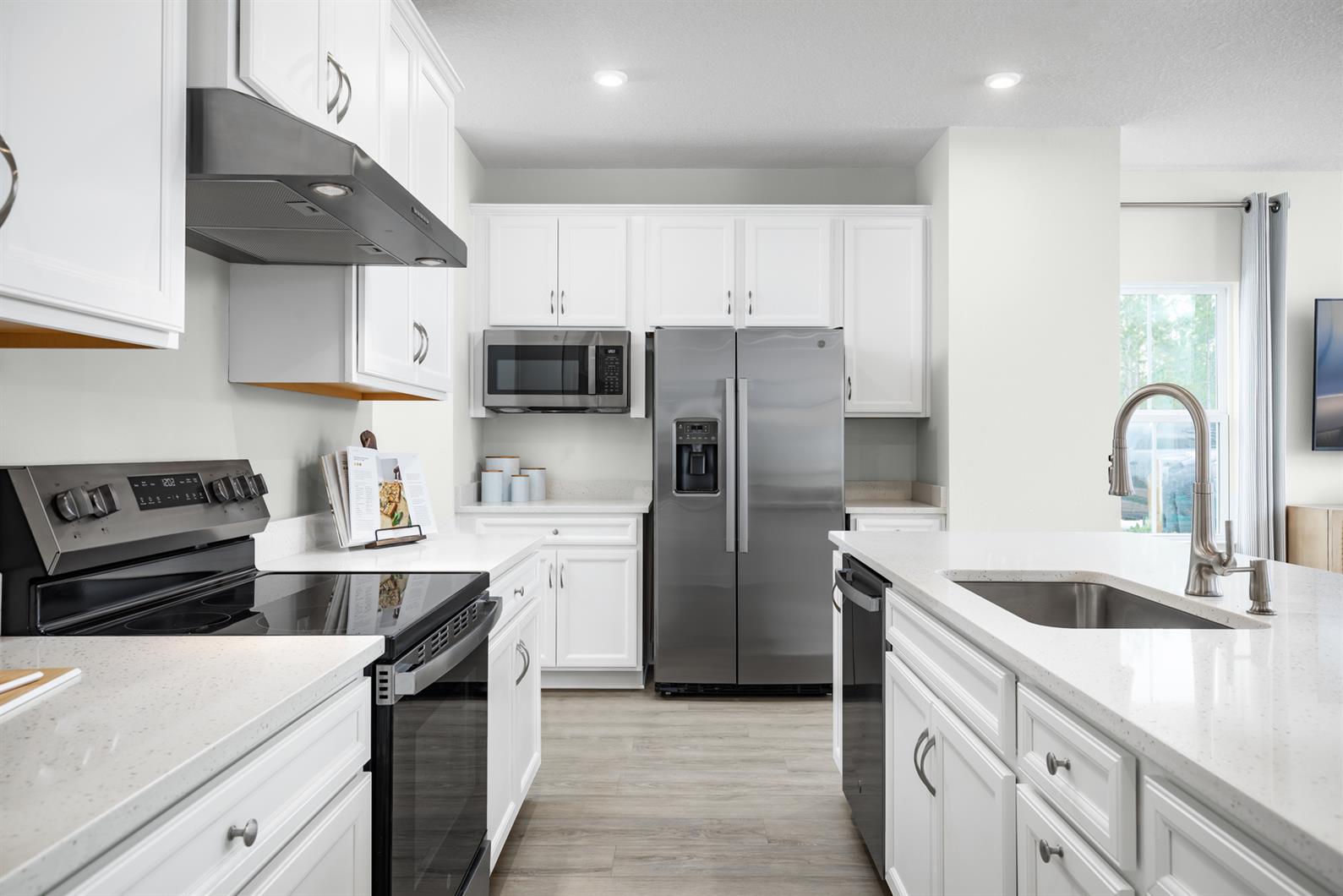 available home in Ashburn Crossing